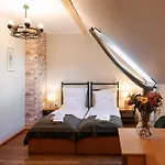 Bed & Breakfast Dom Potok 3*