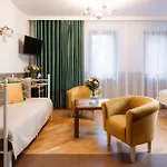 Dom Potok Bed & Breakfast 3*